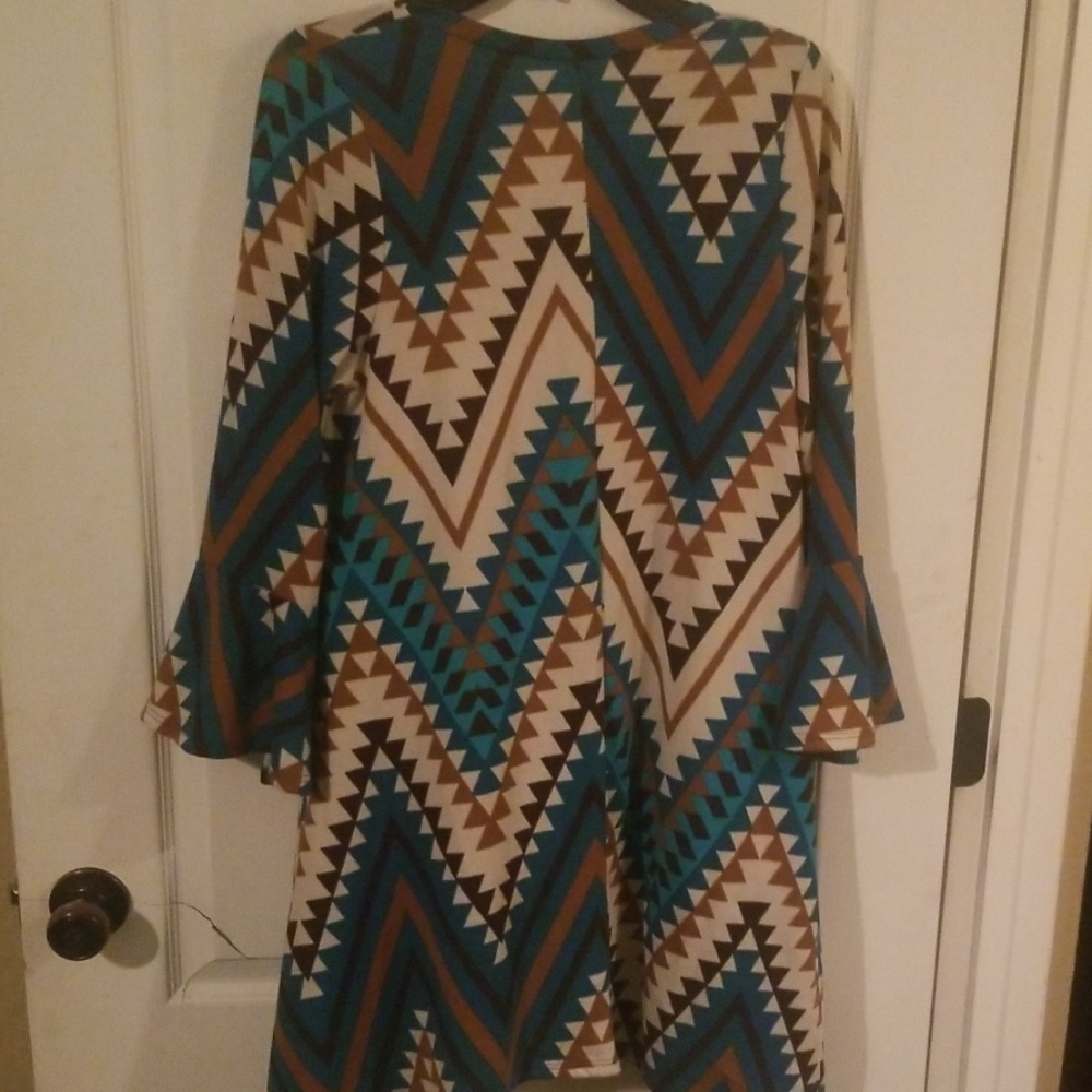 Dress - Picture 4 of 5